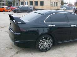 Спойлер на заднее стекло. Honda Accord