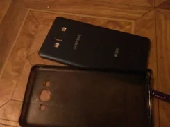 Samsung Galaxy A7. �/�