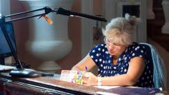 Вахтер. ООО Финансовая Компания "Злата". Улица Луговая 49