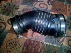Патрубок воздухозаборника. Subaru Legacy, BE5, BH5 Двигатель EJ208