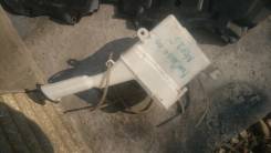 Бачок стеклоомывателя. Toyota Vitz Toyota Funcargo Toyota Probox