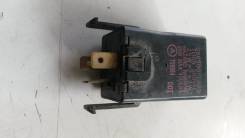 Реле поворотов MMC Canter FE305B (066500-1800) б/у