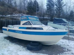 Yamaha FR-22. ����� 6,7��., ��������� ���������, 115��.�., ������ ����