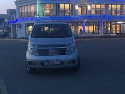 Nissan Elgrand. С водителем