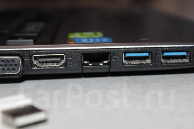 Asus X550L. 15.6", 1,8����, ��� 6 ��, ���� 2 000���, WiFi: 1, Bluetooth: 1 ����