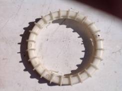 Крепление топливного насоса. Lexus RX300, MCU35 Lexus RX300/330/350, MCU35 Toyota Harrier, MCU35, MCU35W, MCU36W, MCU36