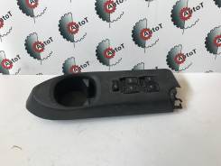 Блок управления стеклоподъемниками. Toyota bB, QNC20, QNC25, QNC21 Двигатели: 3SZVE, K3VE