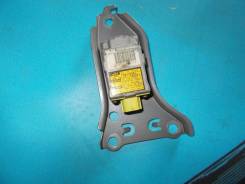 Датчик airbag. Toyota Aristo, JZS160, JZS161 Isuzu D-MAX, TFB5CF, TFB5SF, TFB5WF, TFS5CF, TFS5SF, TFS5WF Lexus GS430, JZS160 Lexus GS300, JZS160 Двига...