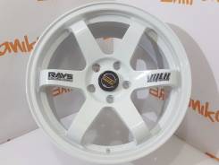 RAYS VOLK RACING. 8.0x17, 5x114.30, ET35, ЦО 73,1 мм.