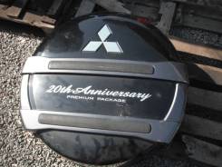Колпак запасного колеса. Mitsubishi Pajero, V83W, V93W, V63W, V73W, V65W, V88W, V75W, V78W, V97W, V87W, V77W, V98W, V68W, V80