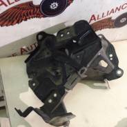 Крепление аккумулятора. Honda CR-V, RE4, RE3 Двигатели: K20A, K24A