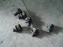 Болт. Toyota: Ipsum, Cynos, Corolla Rumion, WiLL Cypha, Yaris, Noah, RAV4, Sprinter Trueno, Dyna, Matrix, Succeed, Vitz, Ractis, Corona, Crown, Avensi...