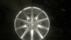 Lexus. x17