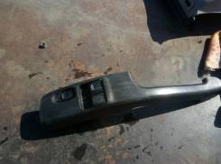 Кнопка стеклоподъемника. Isuzu VehiCross, UGS25DW