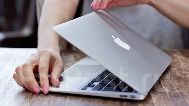 Apple MacBook Air 13 2015 Early. 13.3", 2,7����, ��� 8 ��, ���� 128���, WiFi: 1, Bluetooth: 1, ����������� �� 12��. ����