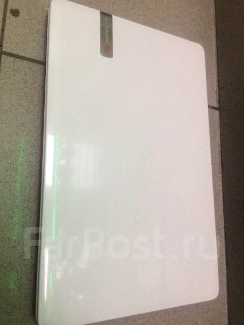Packard Bell. 15.6", 2,4����, ��� 2048 ��, ���� 320���, WiFi: 1, Bluetooth: 1, ����������� �� 2��. ����
