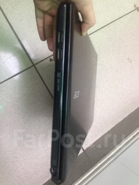 Acer Aspire E1. 15.6", 1,8����, ��� 4 ��, ���� 500���, WiFi: 1, Bluetooth: 1, ����������� �� 3��. ����