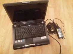 Toshiba Satellite A300-1JJ. 15.4", ��� 2048 ��, WiFi, Bluetooth ����