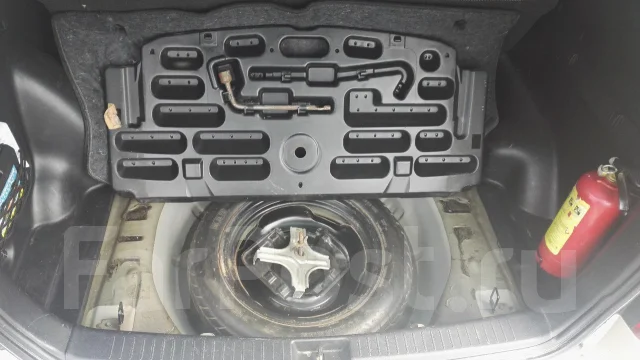 Mazda Tribute. �������, ��������, 2.0 (129��.�.), ������, 169����. �� ����