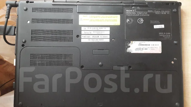 Sony VAIO VPC-SB1Z9R. 13.3", 2 300����, ��� 4 ��, ���� 500���, WiFi: 1, Bluetooth: 1, ����������� �� 7��. ����