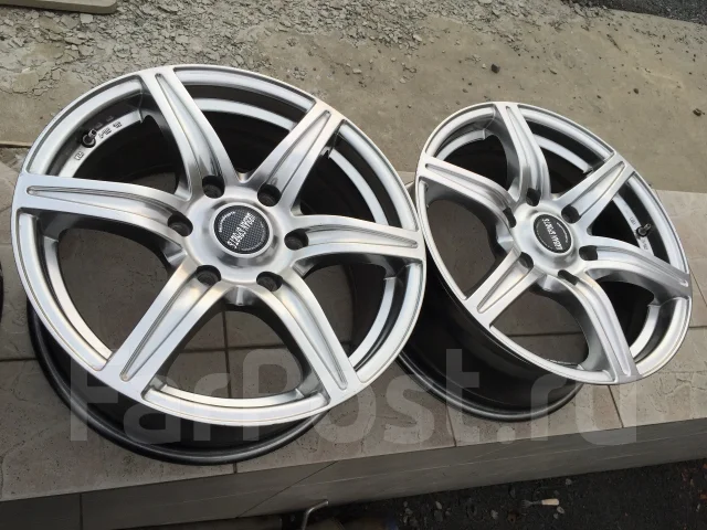 Urban Racing. 7.0x17", 6x139.7, ET46 ����
