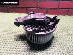 Мотор печки. Honda Jazz Honda Insight, DAA-ZE2, ZE2, DAAZE2 Honda Fit, DBA-GE7, DBA-GE6, DBA-GE9, DBA-GE8 Двигатели: L12B1, L13Z1, L15A7, LDA3, LDA