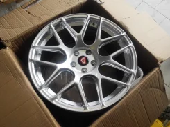 HRE P40. 8.5/9.5x19", 5x112, ET35/35 ����