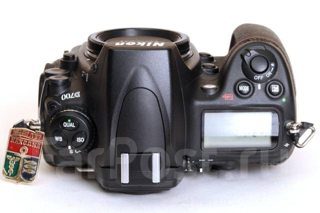 Nikon D700. :  .     