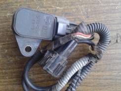 Датчик положения коленвала. Nissan Presage, HU30 Nissan Maxima Nissan Cefiro, A32, A33, WHA32, WPA32, PA33, PA32, HA32, WA32 Nissan Bassara, JHU30 Дви...