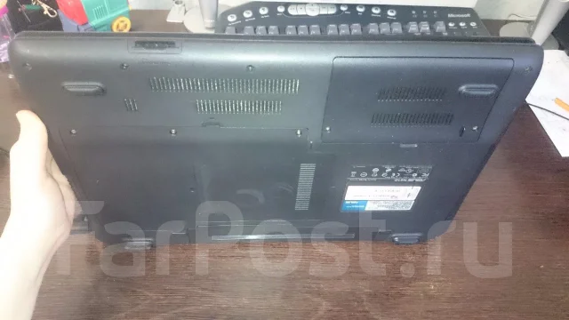 Asus N61DA. 16", 1,6����, ��� 4 ��, ���� 150���, WiFi: 1, ����������� �� 2��. ����