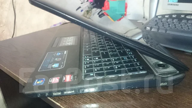 Asus N61DA. 16", 1,6����, ��� 4 ��, ���� 150���, WiFi: 1, ����������� �� 2��. ����