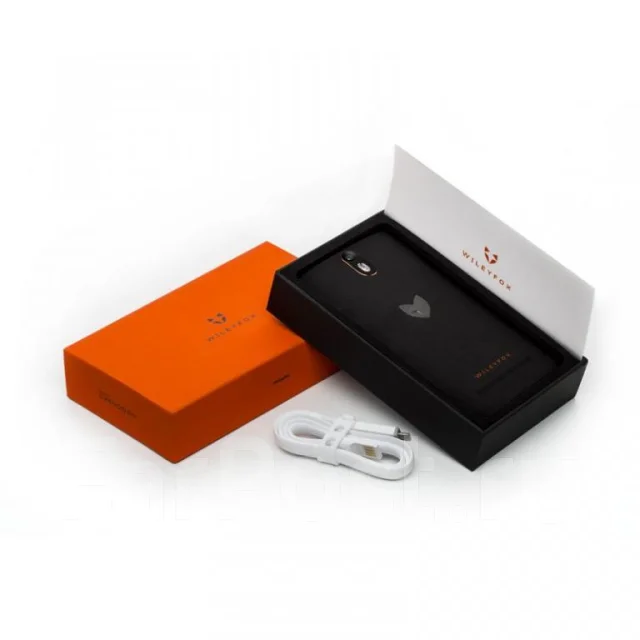 Wileyfox Storm. �/� ����
