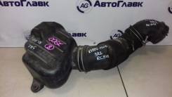 Патрубок воздухозаборника. Toyota Regius, RCH47, RCH41 Двигатель 3RZFE