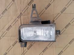 Фара противотуманная. Toyota Land Cruiser, GRJ200, URJ200, URJ202, URJ202W, UZJ200, UZJ200W, VDJ200 Двигатели: 1GRFE, 1URFE, 1VDFTV, 2UZFE, 3URFE
