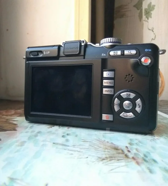 Olympus Pen E-P1 Kit. 10 - 14.9 ��, ���: 3� ����