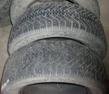 Goodyear UltraGrip 500. Зимние, шипованные, 2008 год, износ: 70%, 2 шт