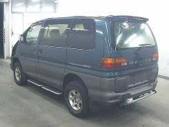 Mitsubishi Delica. PD8W, 4M40