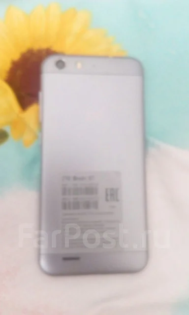 ZTE Blade X7. �/� ����