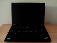 Lenovo ThinkPad X220. 12", 3 200,0����, ��� 8 ��, ���� 159���, WiFi, Bluetooth, ����������� �� 2��.