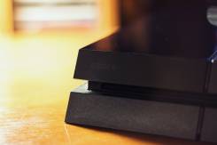 Sony PlayStation 4