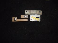 Ручка открывания багажника и бензобака. Honda Fit Aria, GD8 Двигатель L15A