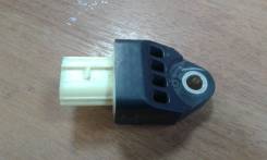Датчик airbag. Toyota: Corolla Rumion, Voxy, RAV4, Noah, Mark X, Allion, Blade, Camry, Vitz, Prius a, Ractis, Wish, Alphard, Highlander, Vellfire, ist...