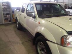 Nissan NP300, 2012