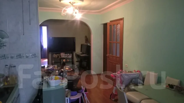 4-���������, ����� ����������� 5/4. �����������, ������� ����, 100���.��. ����