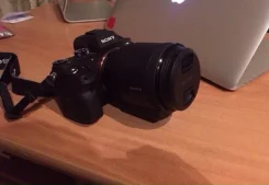 Sony Alpha ILCE-7. 20 � ����� ��, ���: 14� � �����