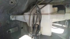 Бачок стеклоомывателя. Nissan Terrano, TR50, LR50, PR50, LVR50, RR50, LUR50, JLR50, JLUR50, JRR50, JTR50 Nissan Terrano Regulus, JLUR50, JTR50, JRR50...