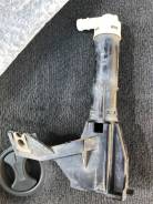 Омыватель фар. Toyota Land Cruiser, GRJ200, URJ200, J200, UZJ200, URJ202, UZJ200W, VDJ200 Двигатели: 3URFE, 1URFE, 1VDFTV, 1GRFE, 2UZFE
