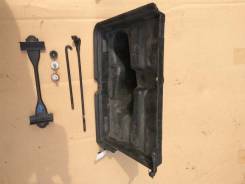 Крепление аккумулятора. Toyota Aristo, JZS161, JZS160