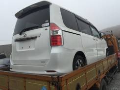 Toyota Noah. ZRR70, 3ZR