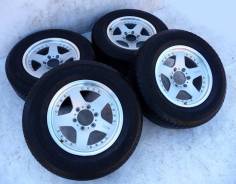 Диски Bridgestone на лете Dunlop 265x65xR17. 8.0x17 6x139.70 ET22 ЦО 110,0 мм.